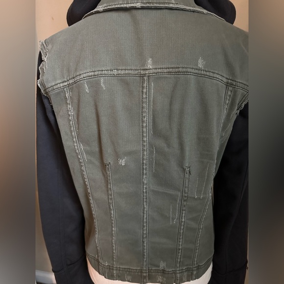 Jacket - Picture 5 of 8